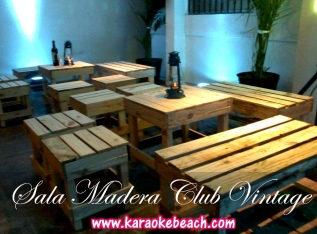 Salas madera beach club vintage